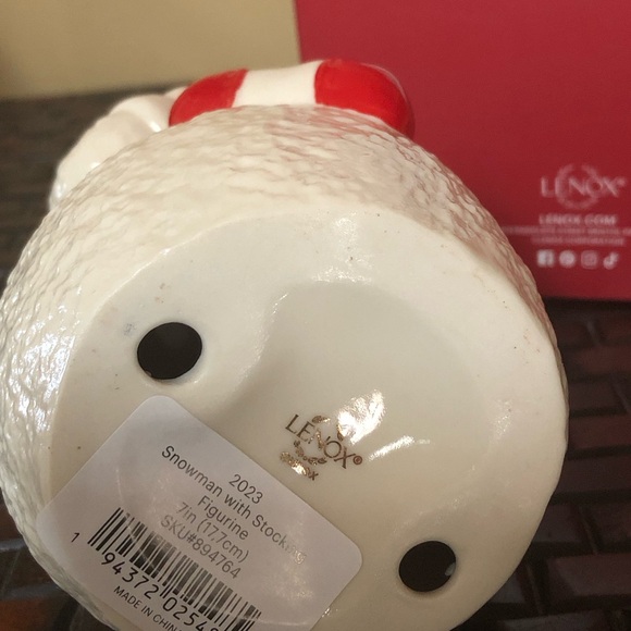 Lenox 7” Snowman with Stocking Ceramic Figurine 2023 collectible in original box - Picture 2 of 6